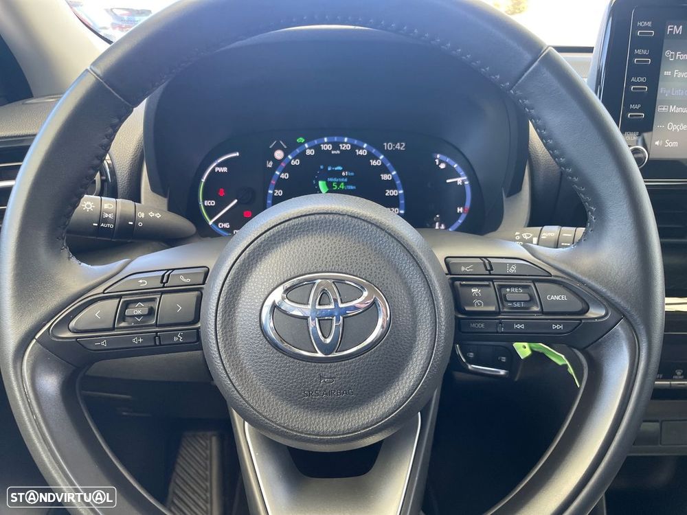 Toyota Yaris Cross 1.5 HDF Comfort Plus - 16