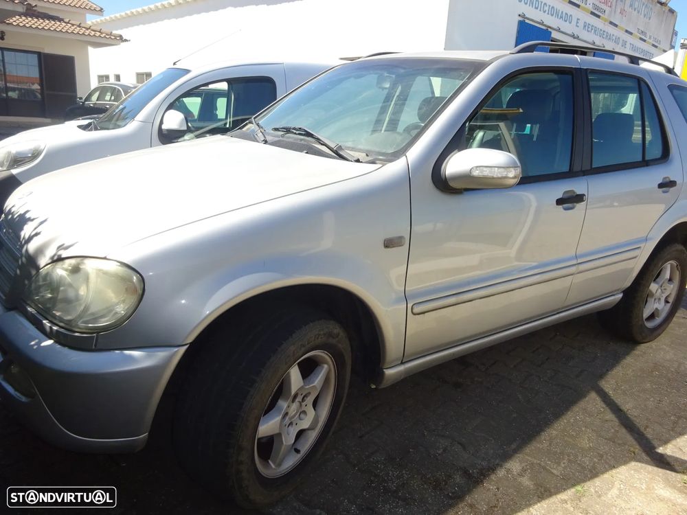 Mercedes-Benz ML 270 CDi - 9