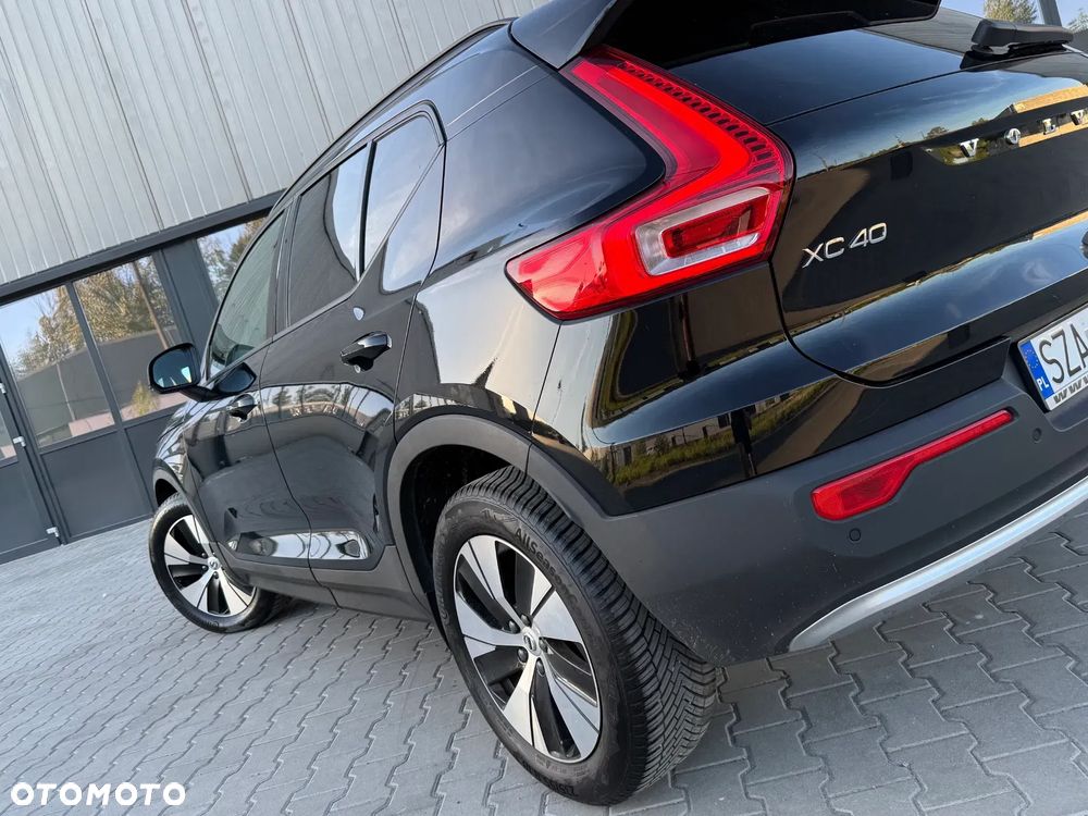 Volvo XC 40 T2 Plus Dark - 36
