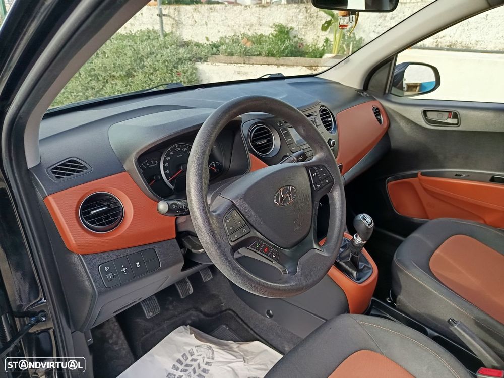 Hyundai i10 1.0 Urban - 10