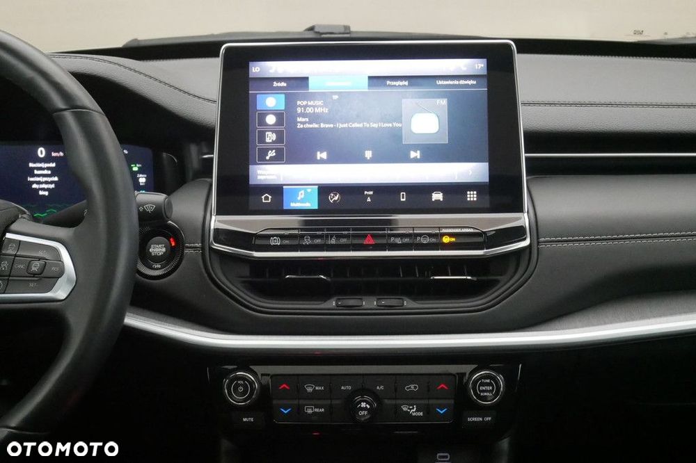 Jeep Compass - 10