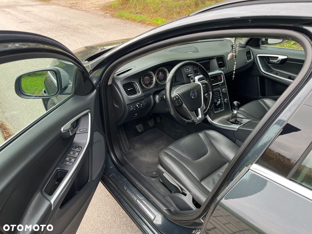 Volvo V60 D2 - 14