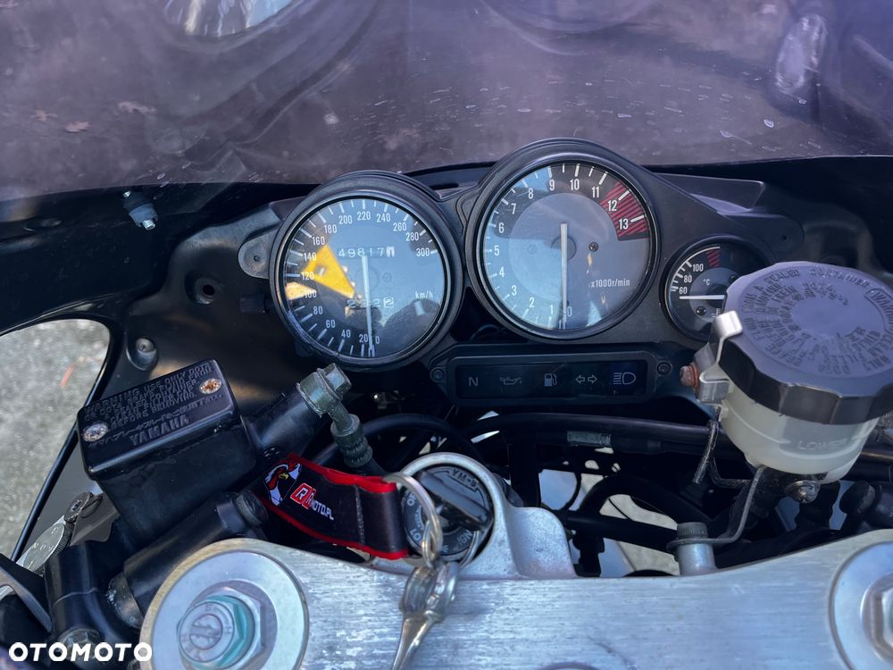 Yamaha Thunderace - 5