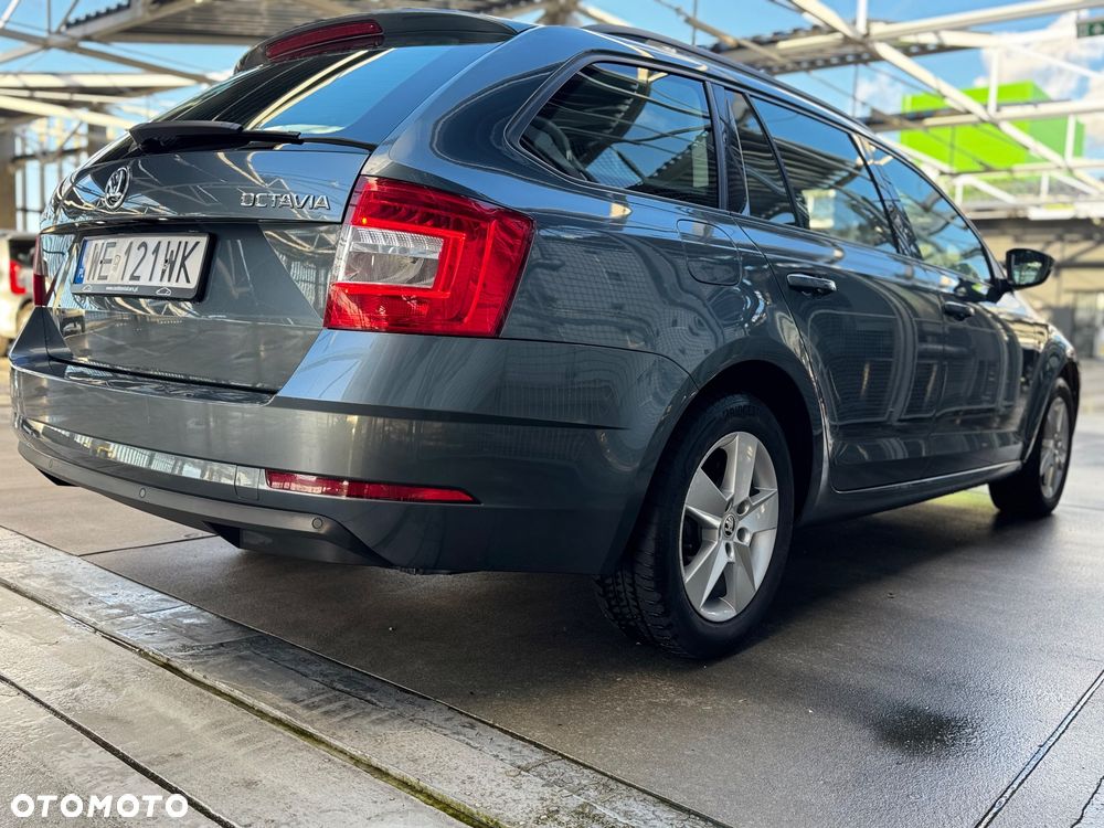 Skoda Octavia 2.0 TDI SCR Ambition DSG - 5