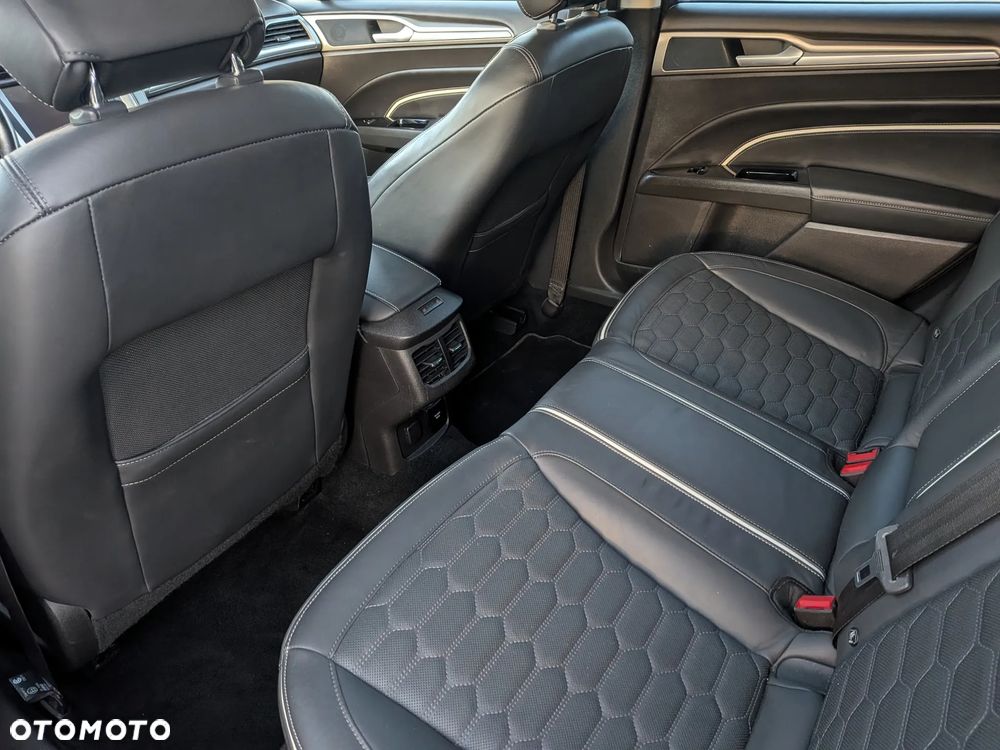 Ford Mondeo Vignale 2.0 TDCi PowerShift - 14