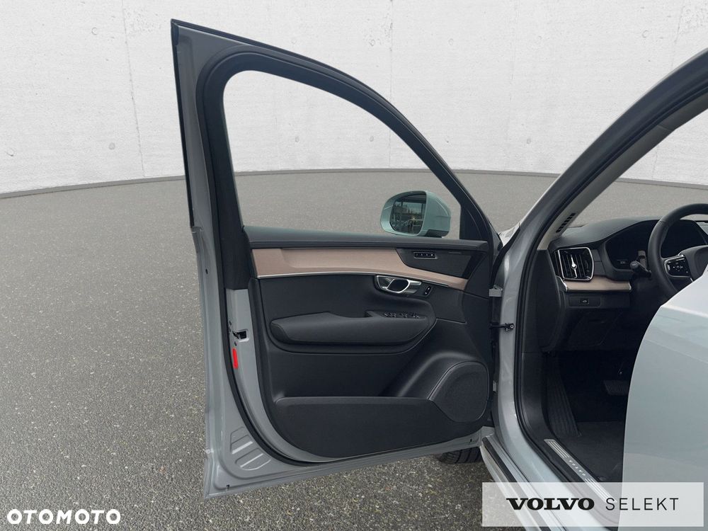 Volvo XC 90 - 12