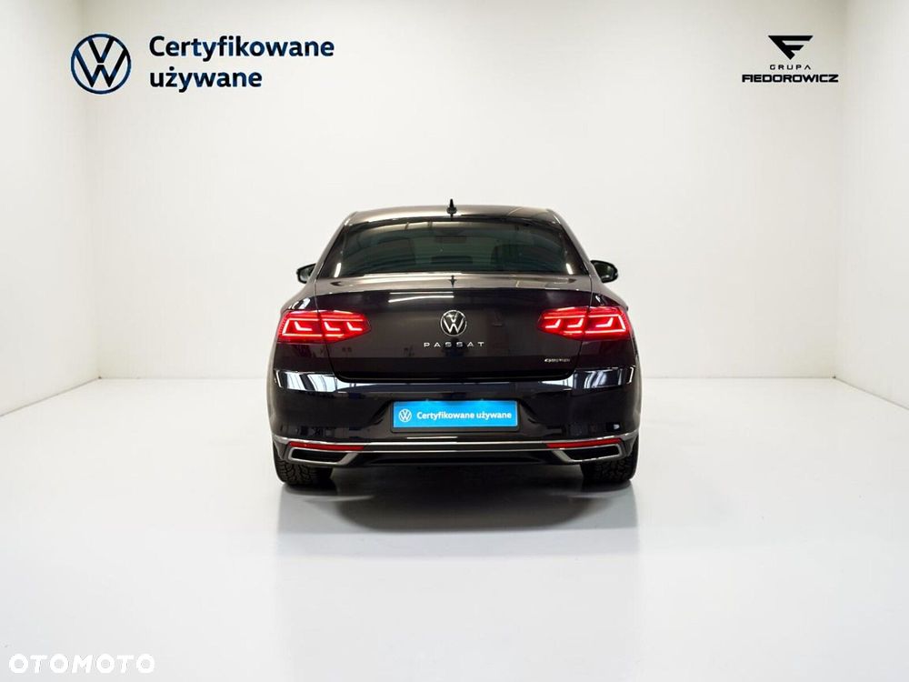 Volkswagen Passat 2.0 TSI 4Mot Elegance DSG - 8
