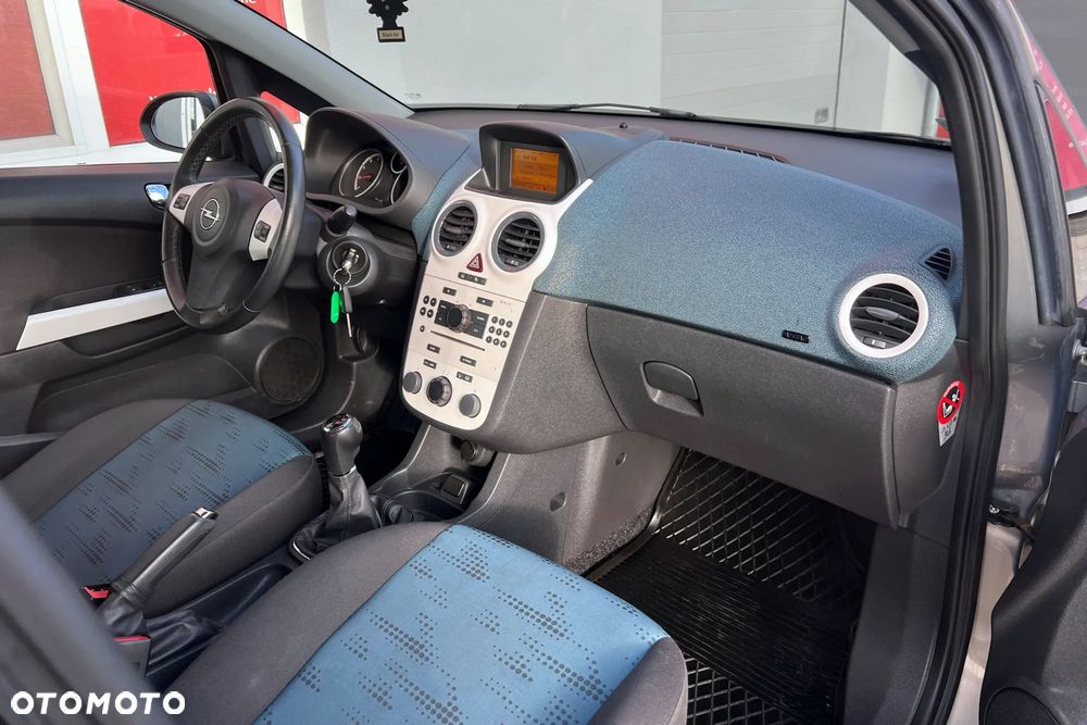 Opel Corsa 1.4 16V Active - 34