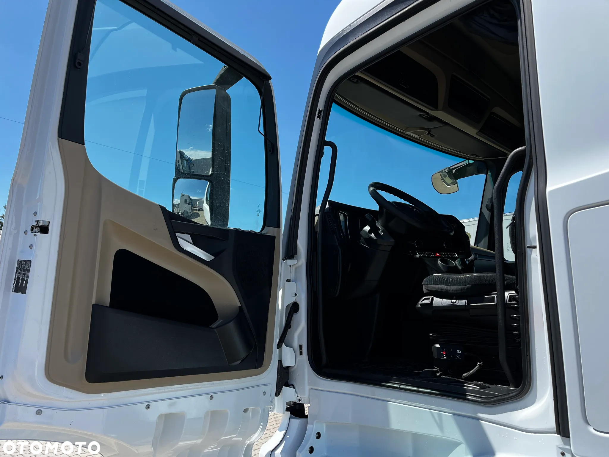 Mercedes-Benz Actros 1845 - 8