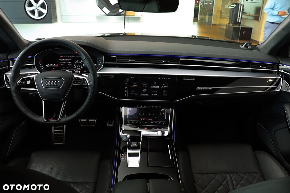 Audi S8 - 28