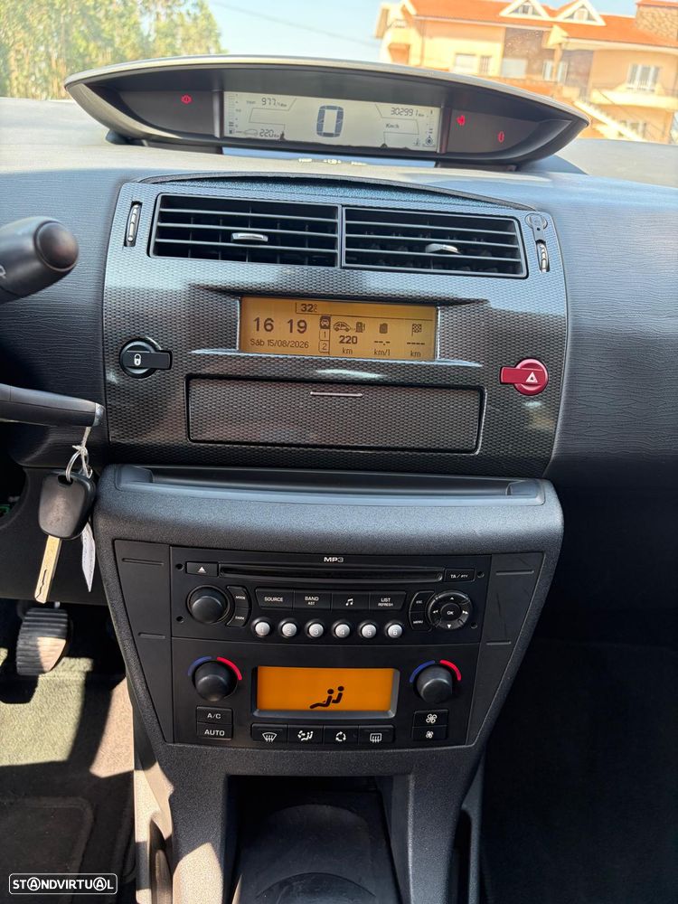 Citroën C4 1.6 HDi VTR Pack - 46