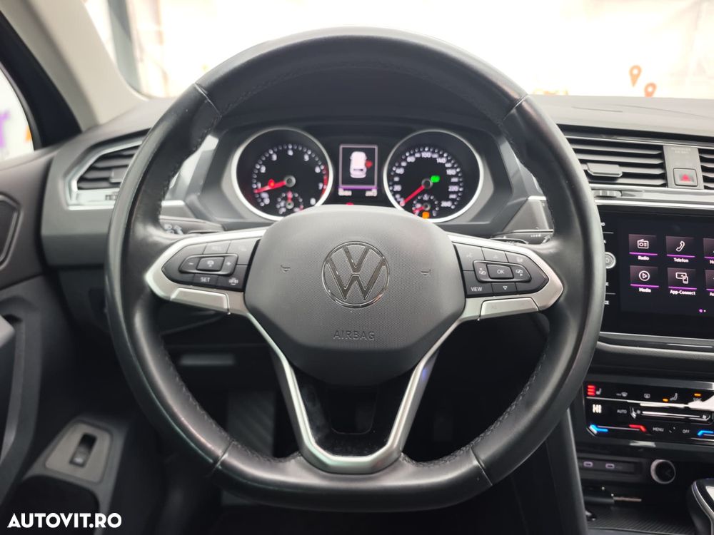 Volkswagen Tiguan 1.5 TSI ACT DSG Comfortline - 25