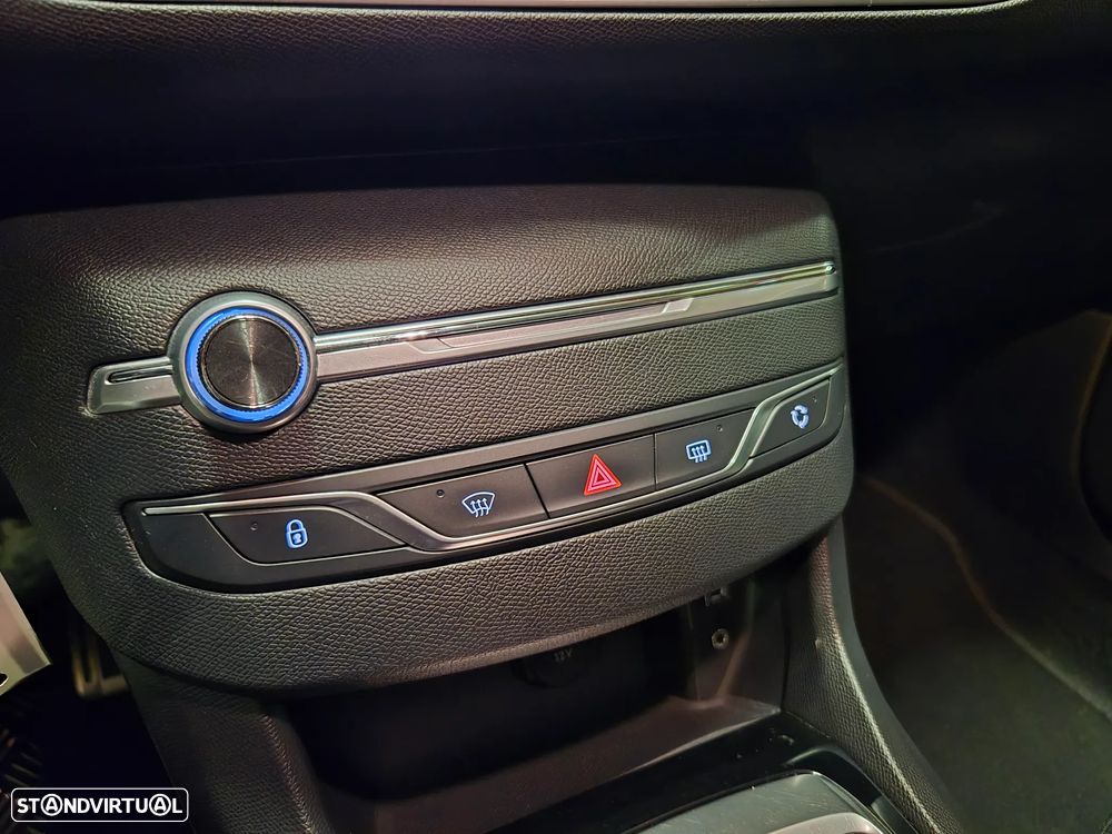 Peugeot 308 1.6 BlueHDi Style J17 - 26