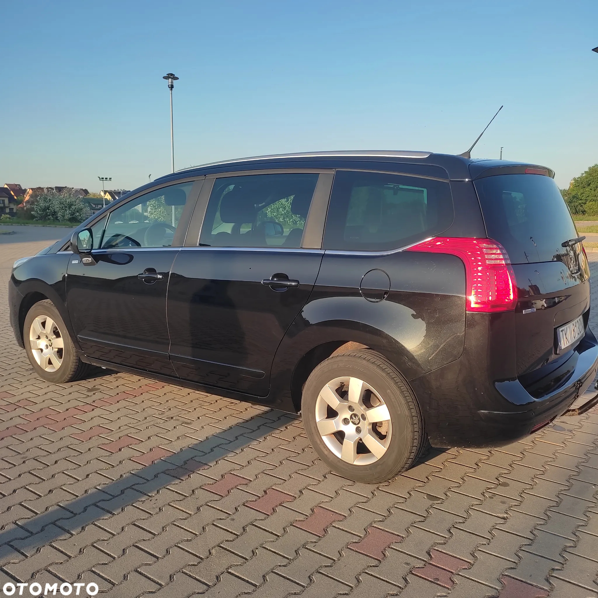 Peugeot 5008 1.6 BlueHDi Style 7os - 23