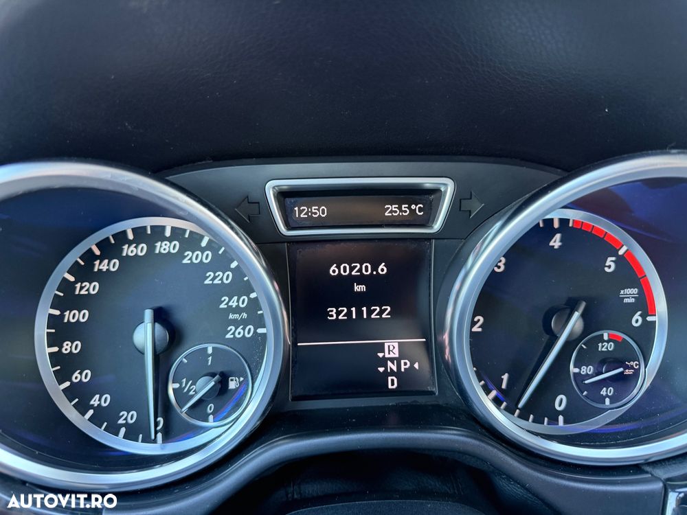 Mercedes-Benz ML - 13