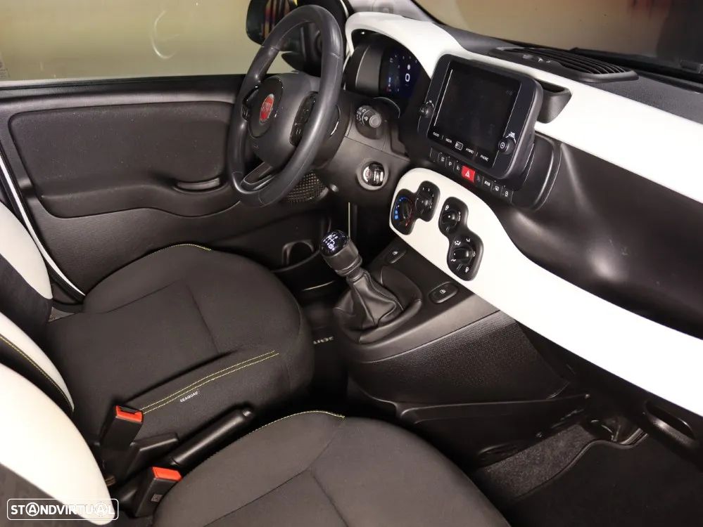 Fiat Panda 1.0 Hybrid Pandina - 17