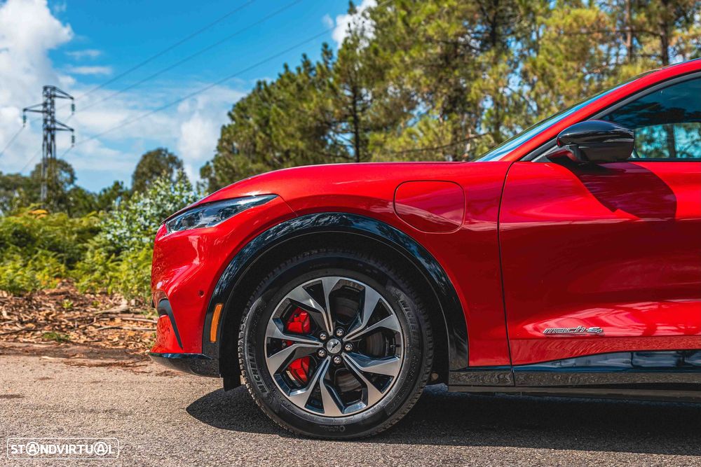 Ford Mustang Mach-E AWD PREMIUM - 11