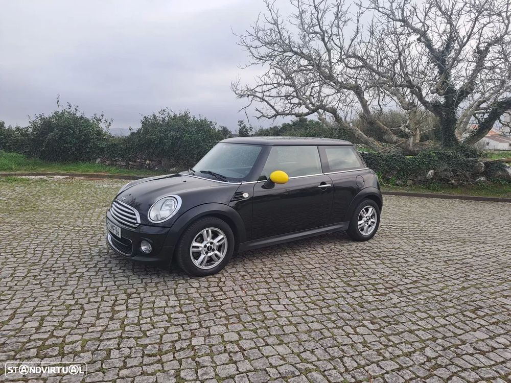 MINI 3 Portas One D - 2