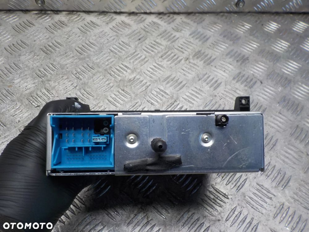 BMW X1 E84 RADIO CD PROFESSIONAL 9242501 - 4