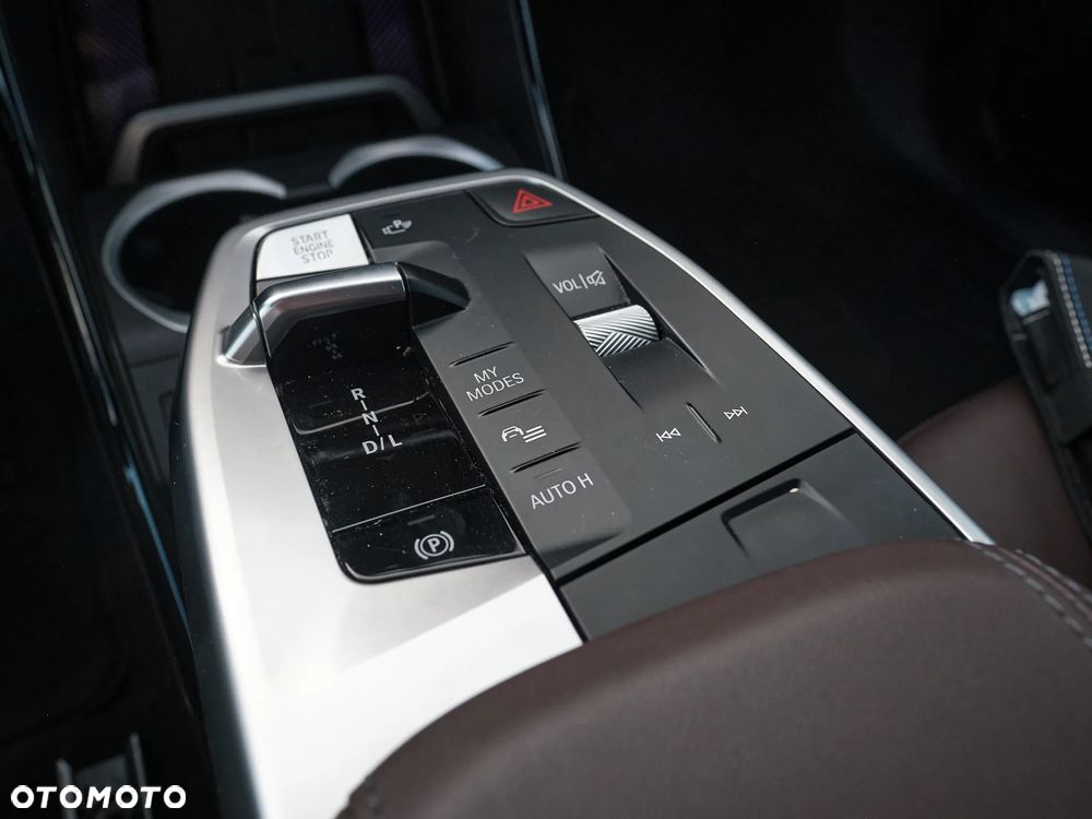 BMW X1 xDrive25i Sport Line sport - 27