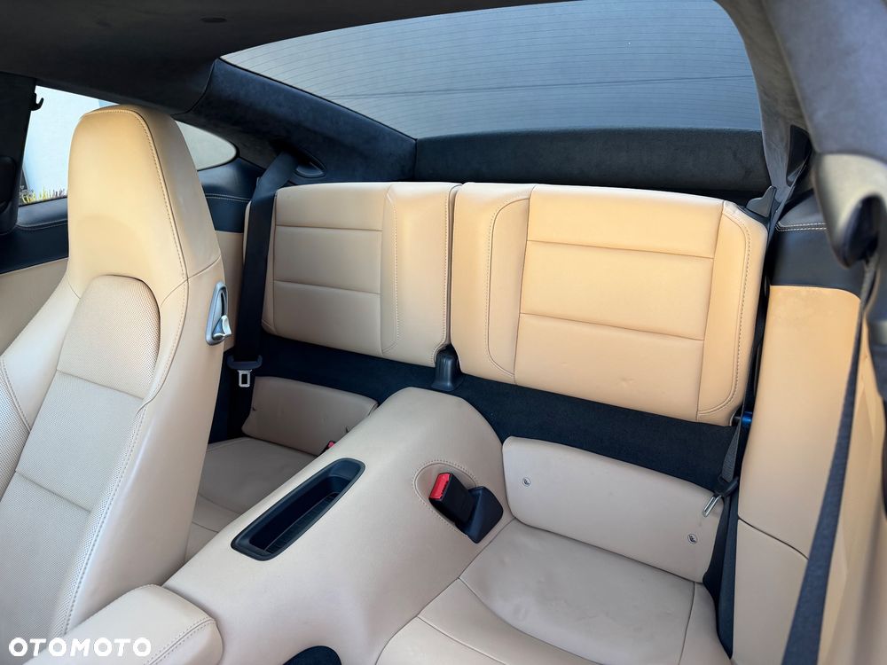Porsche 911 Carrera 4S PDK - 24