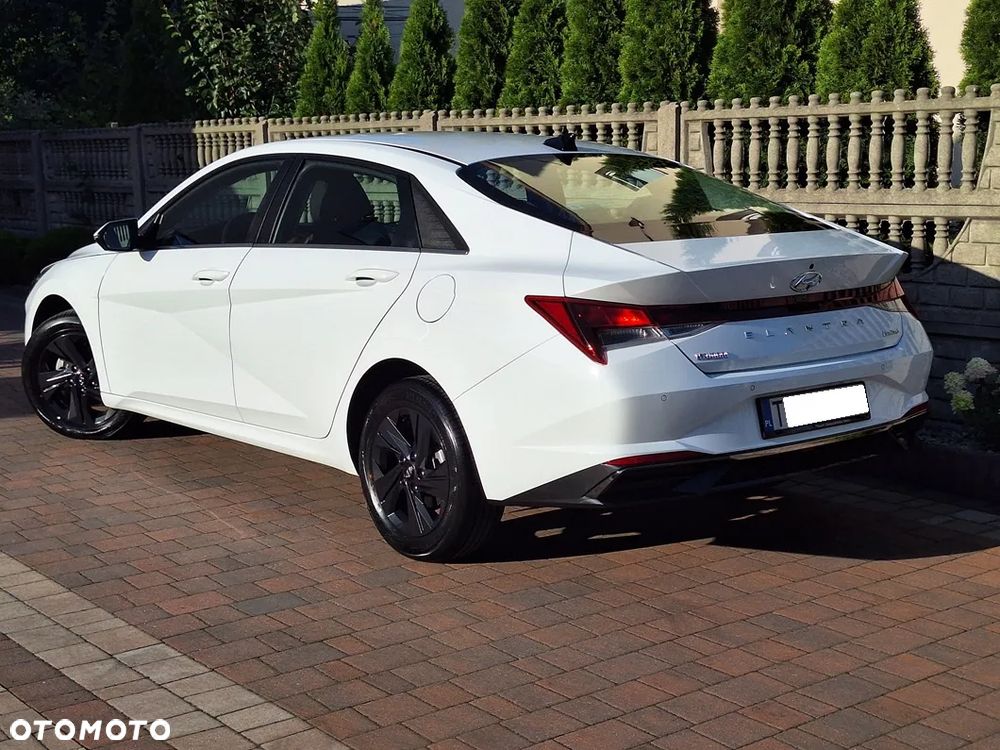 Hyundai Elantra 1.6 Smart - 27