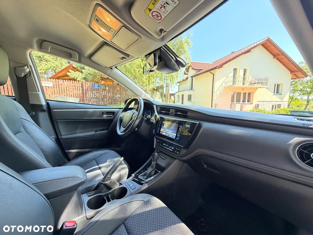 Toyota Corolla 1.6 Prestige MS EU6 - 27