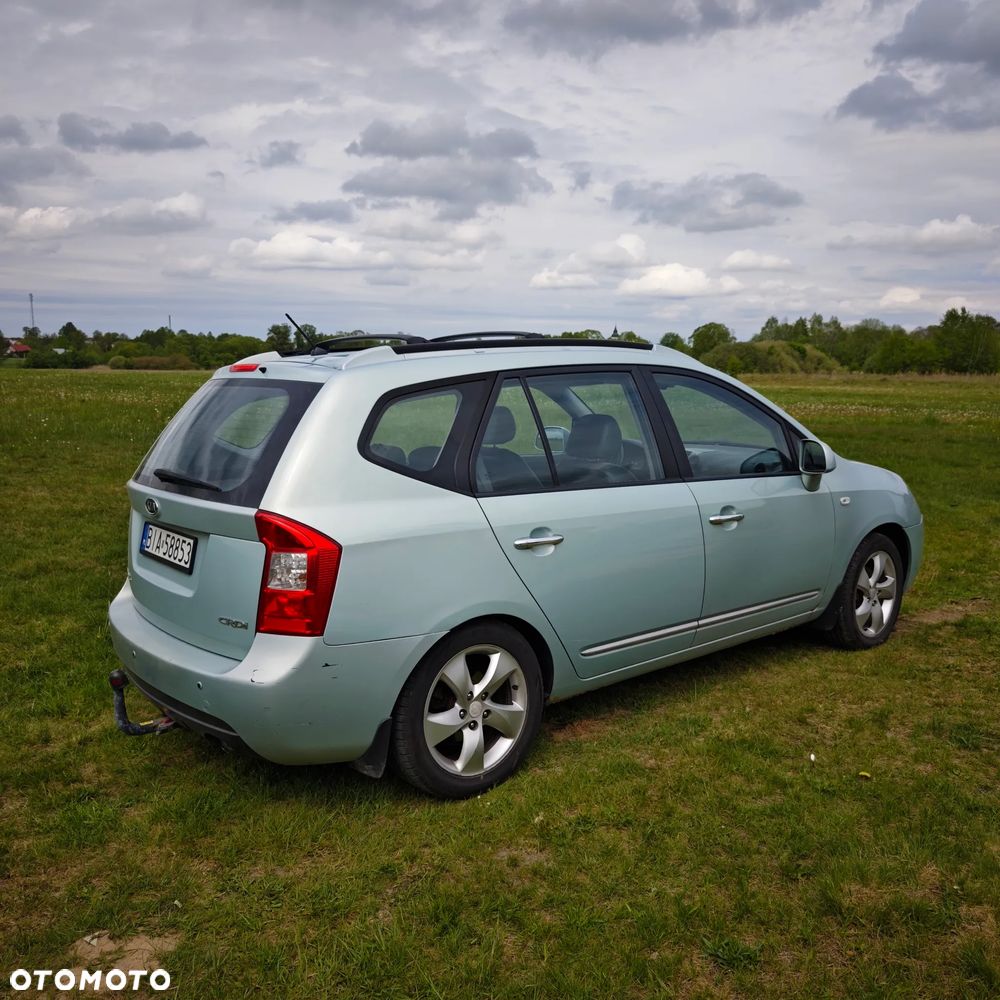 Kia Carens 2.0 CRDi Freedom - 3