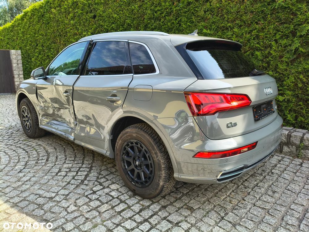 Audi Q5 50 TFSI e Quattro S Line S tronic - 24