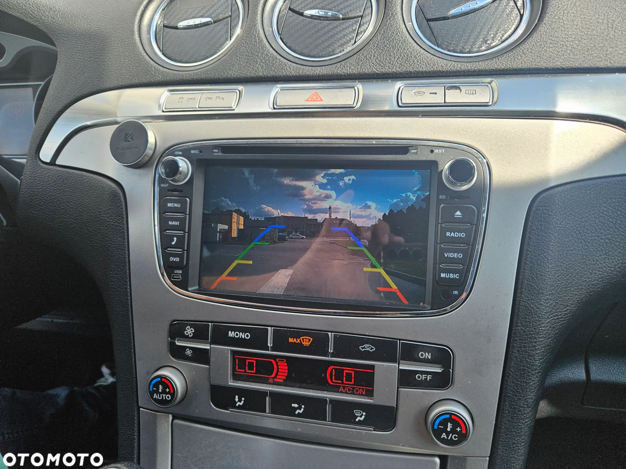 Ford S-Max - 23