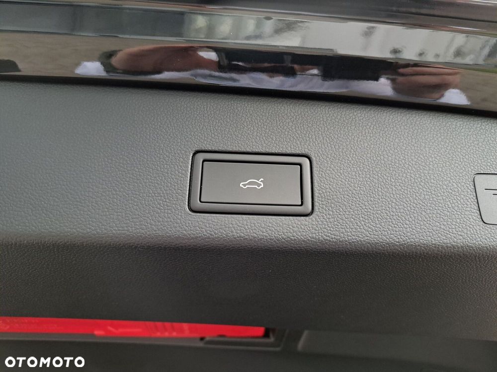 Volkswagen Golf Variant 2.0 TSI 4Motion R - 12
