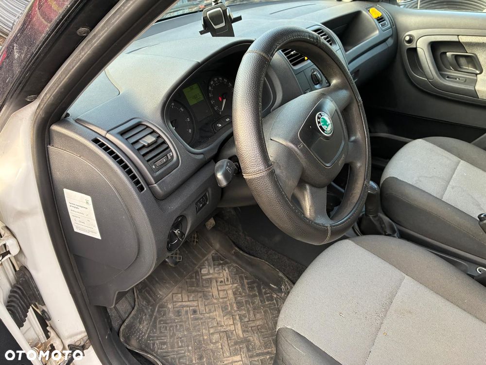 Skoda Fabia 1.4 16V Active - 16