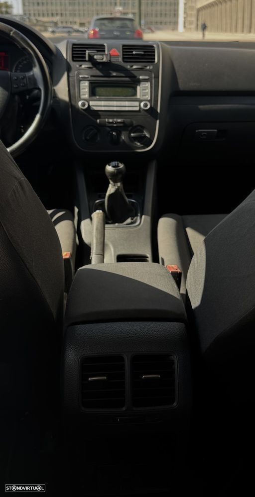 VW Golf - 25
