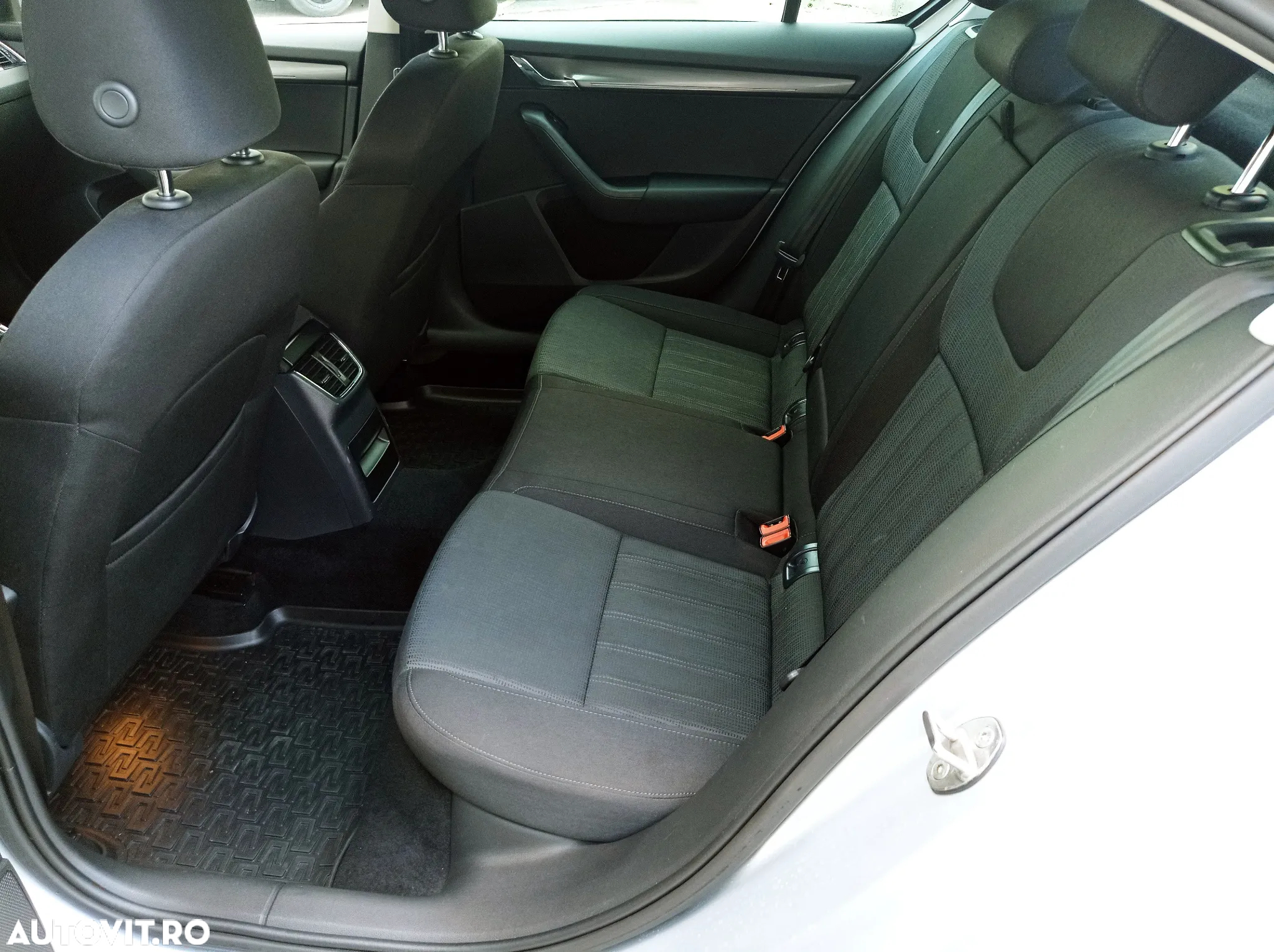 Skoda Octavia 1.6 TDI Style - 19