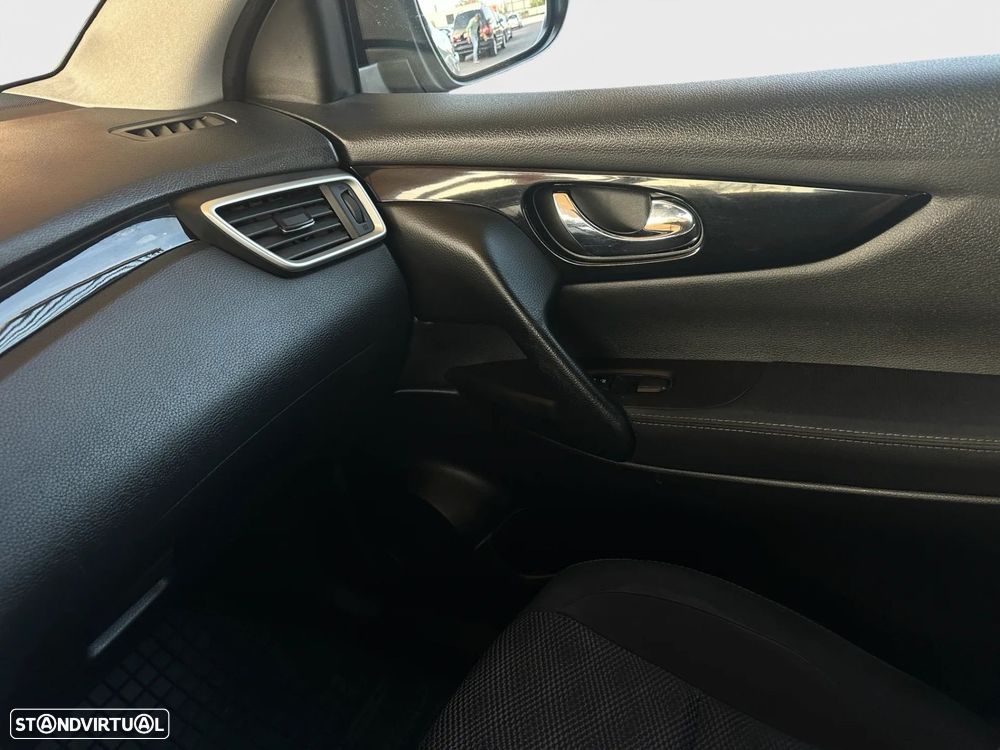 Nissan Qashqai 1.6 dCi 360 - 15