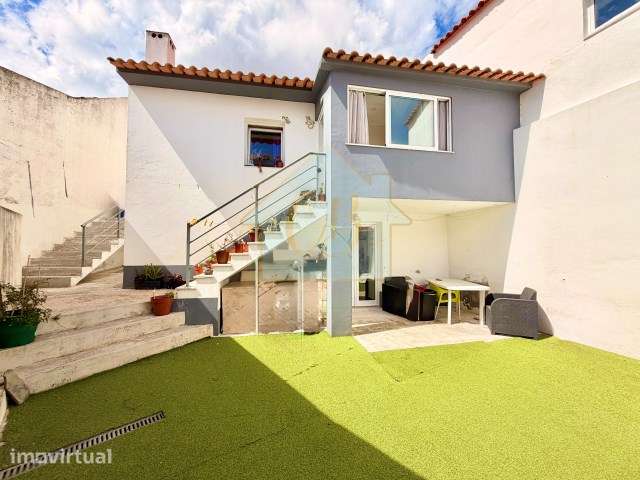 Moradia T1+1 com Mezanine, Terraço Privativo e Churrasqueira - Grande imagem: 3/54