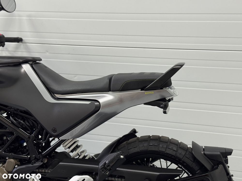Husqvarna Svartpilen - 14