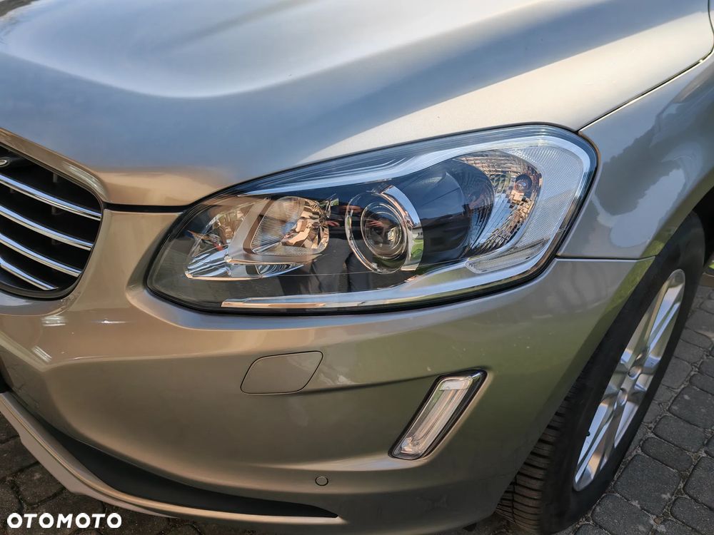 Volvo XC 60 D4 AWD Summum - 32