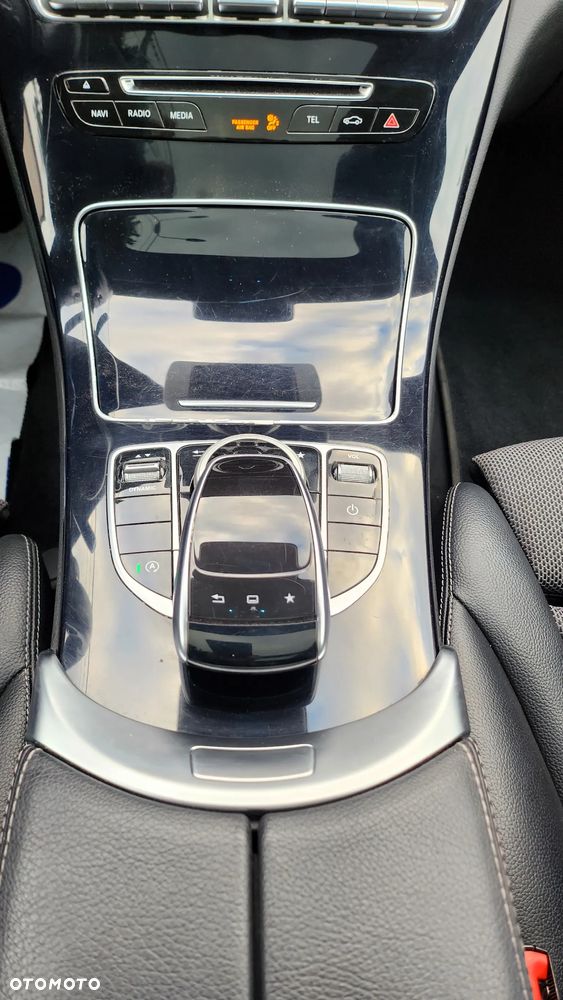 Mercedes-Benz Klasa C 180 (BlueEFFICIENCY) 7G-TRONIC Avantgarde - 16