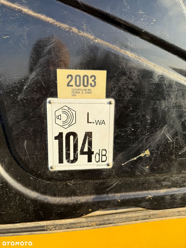 Caterpillar 318 CL - 15