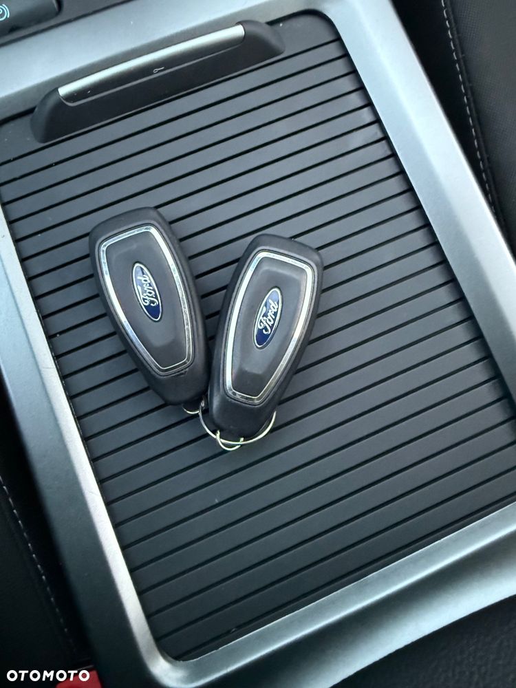 Ford Kuga 1.5 EcoBoost 2x4 Cool & Connect - 31