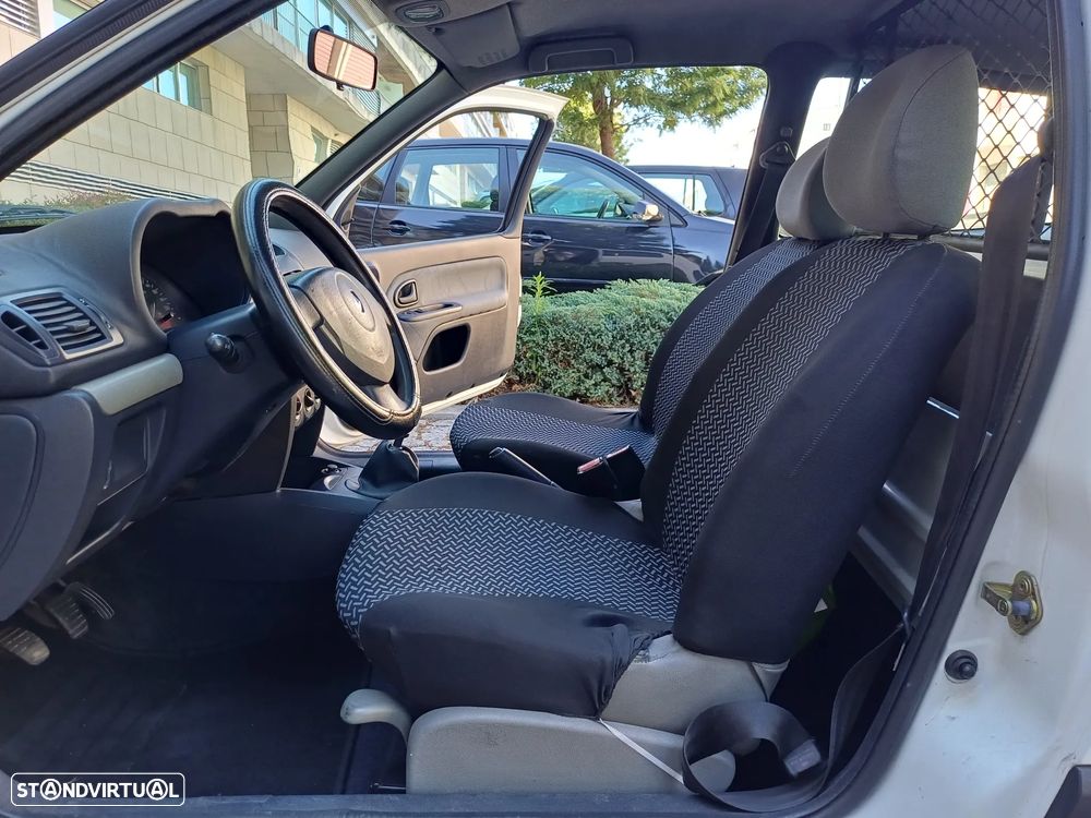 Renault CLIO VAN 1.5 DCI DYNAMIQUE - MUITO NOVA - 25