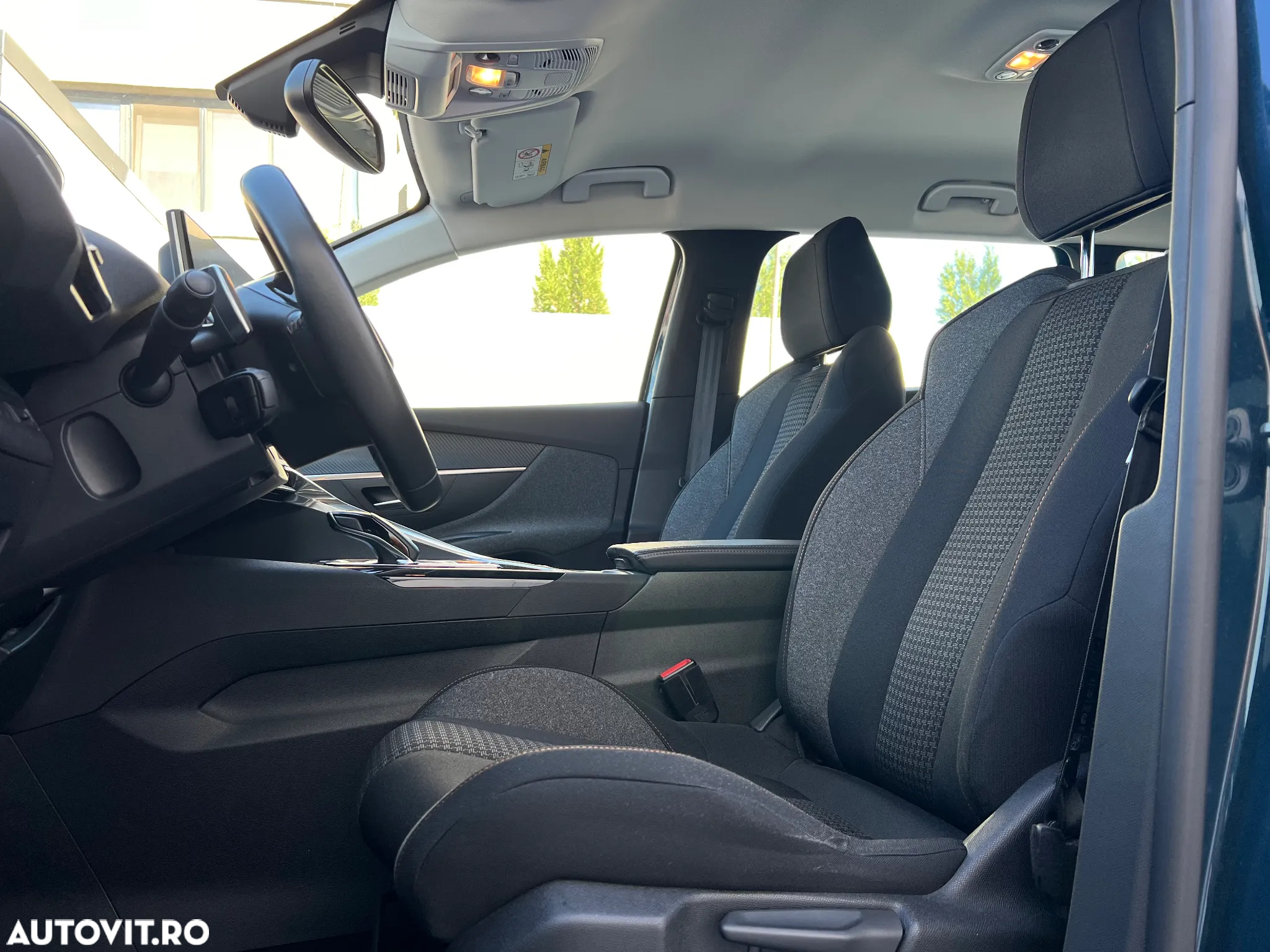 Peugeot 5008 PureTech 130 EAT8 Stop & Start Active Business-Paket - 6