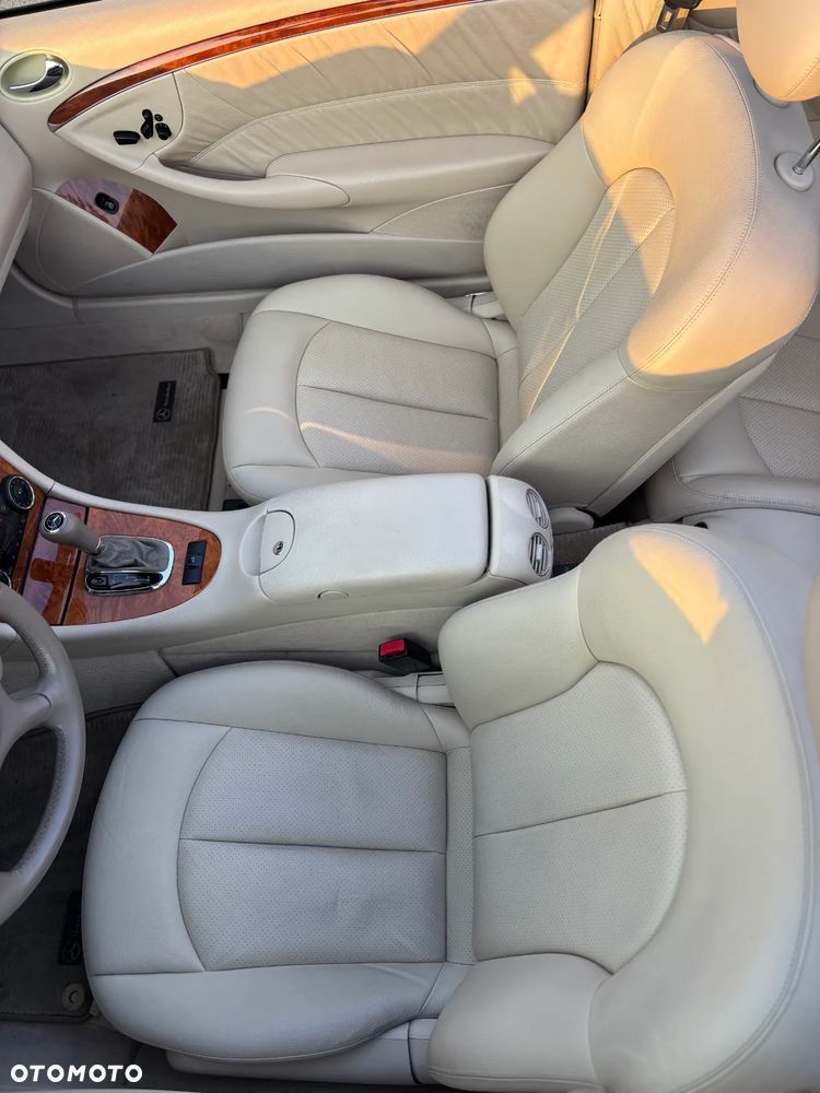 Mercedes-Benz CLK Cabrio 320 Avantgarde - 15