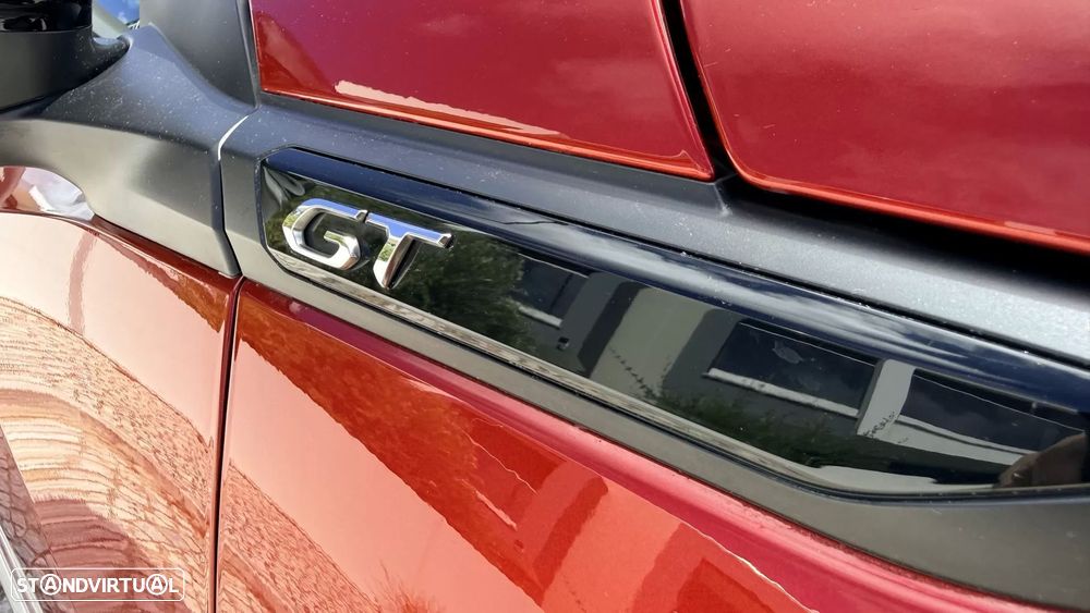 Peugeot 2008 PureTech 130 EAT8 GT - 12
