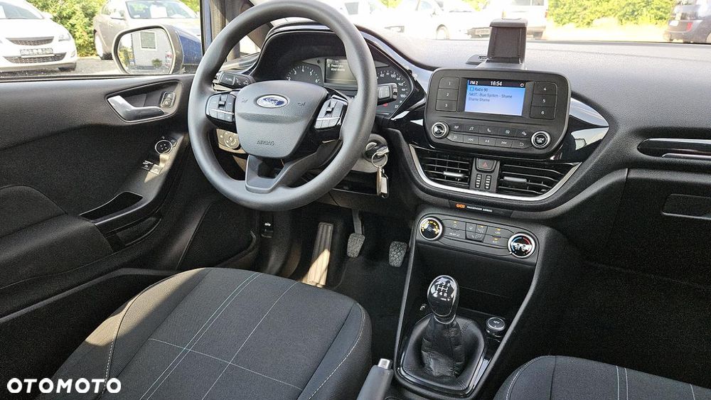 Ford Fiesta 1.1 Trend - 16