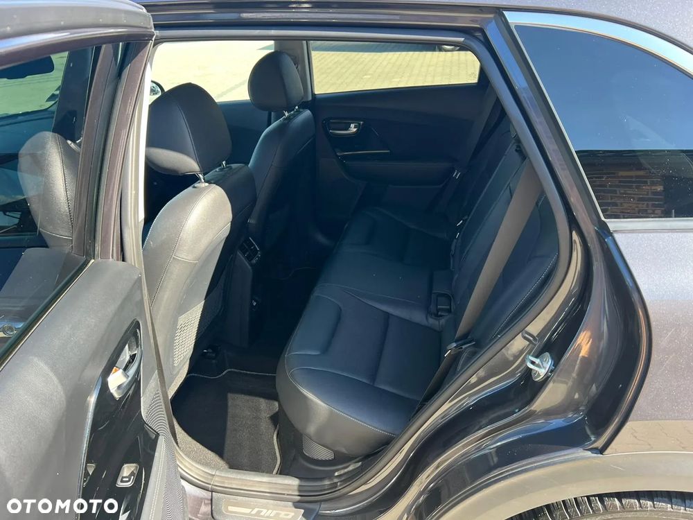 Kia Niro 1.6 GDI Hybrid L - 9