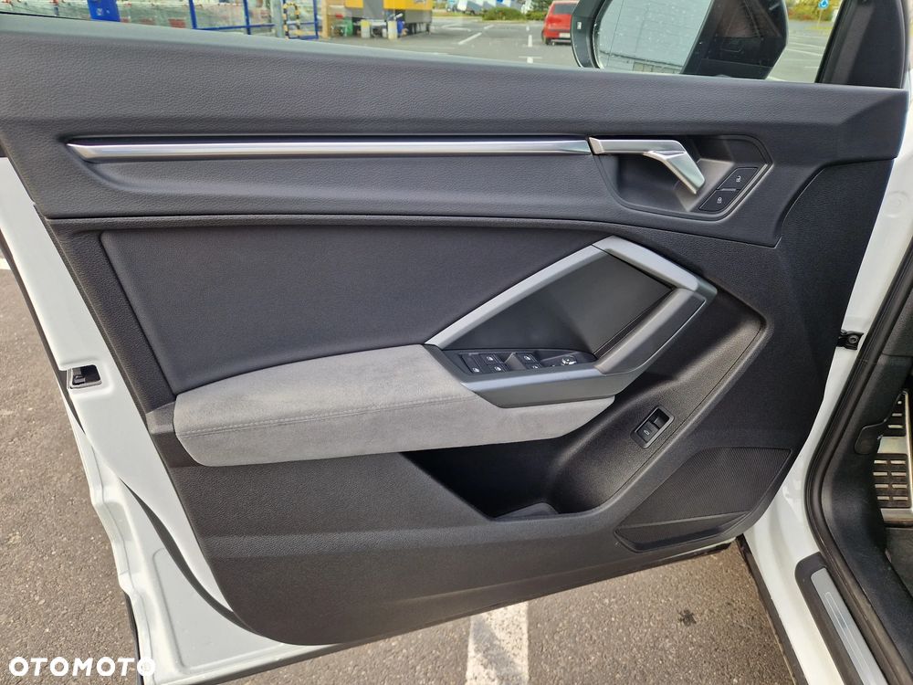 Audi Q3 - 16