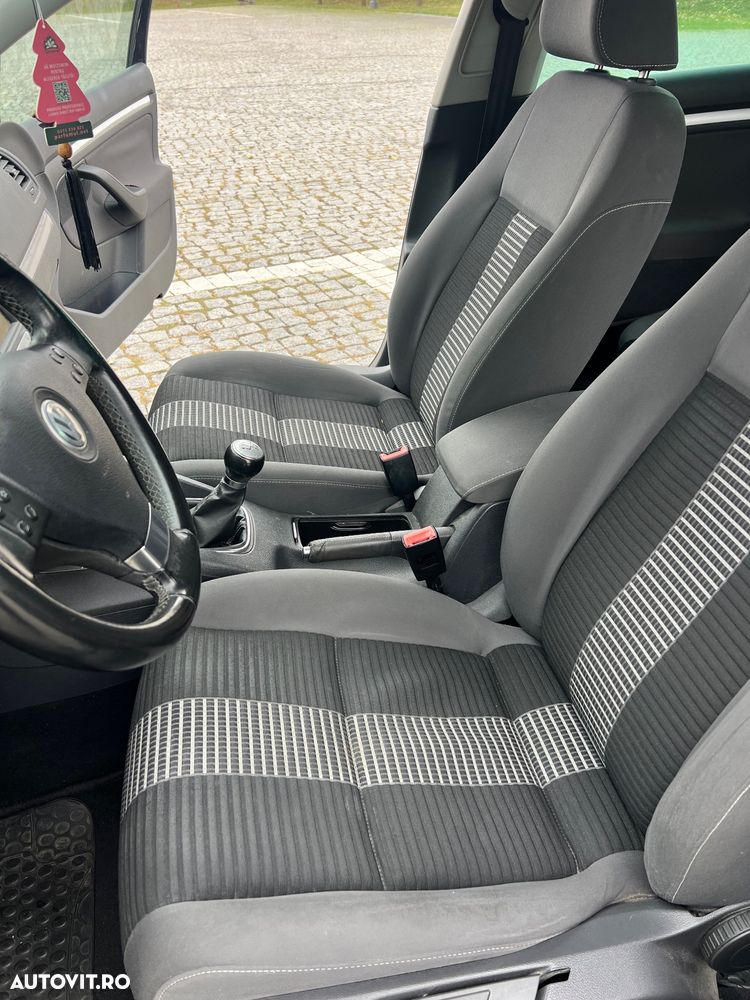 Volkswagen Golf 1.6 Comfortline - 9