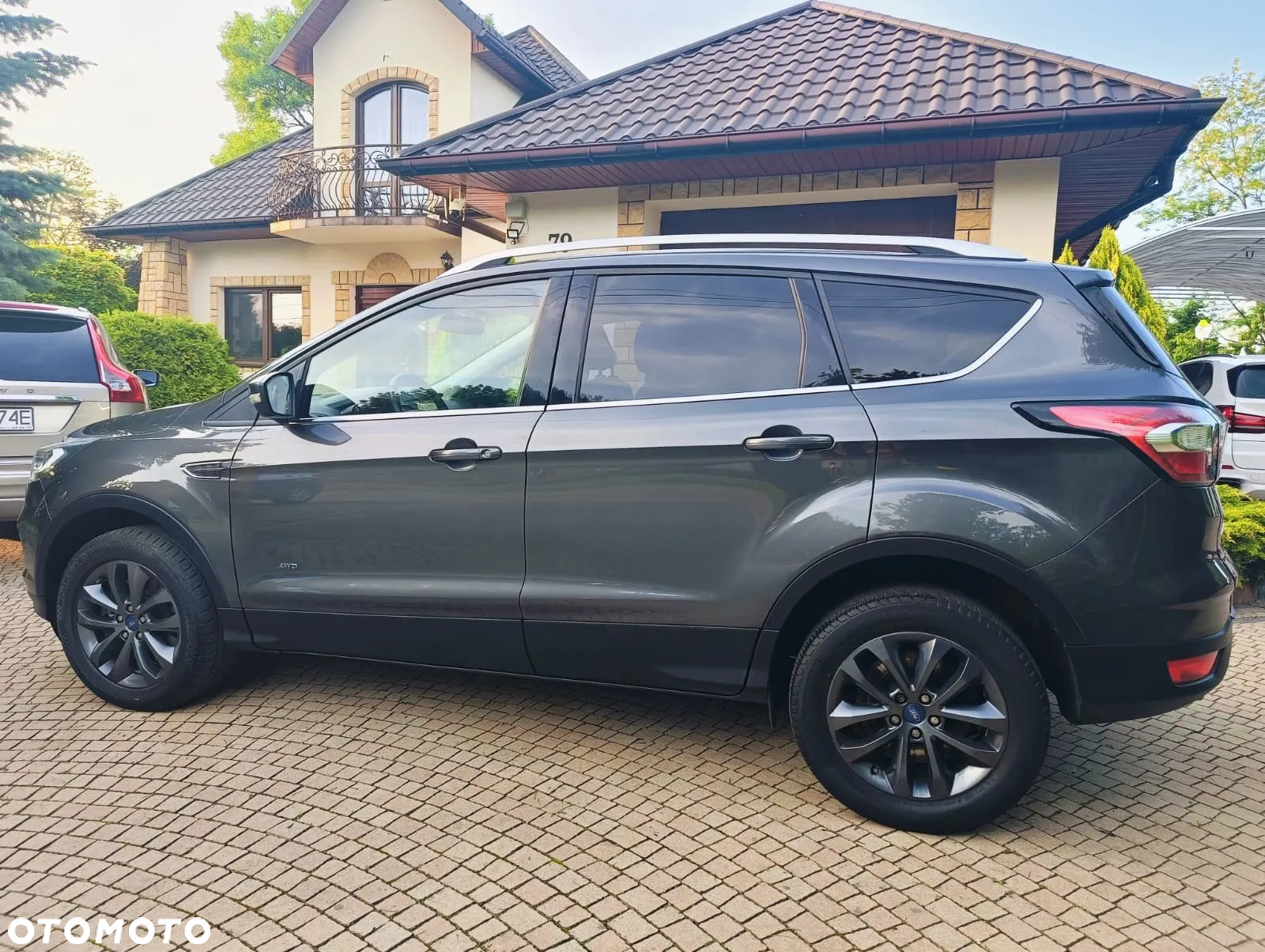 Ford Kuga 2.0 TDCi AWD Titanium - 2